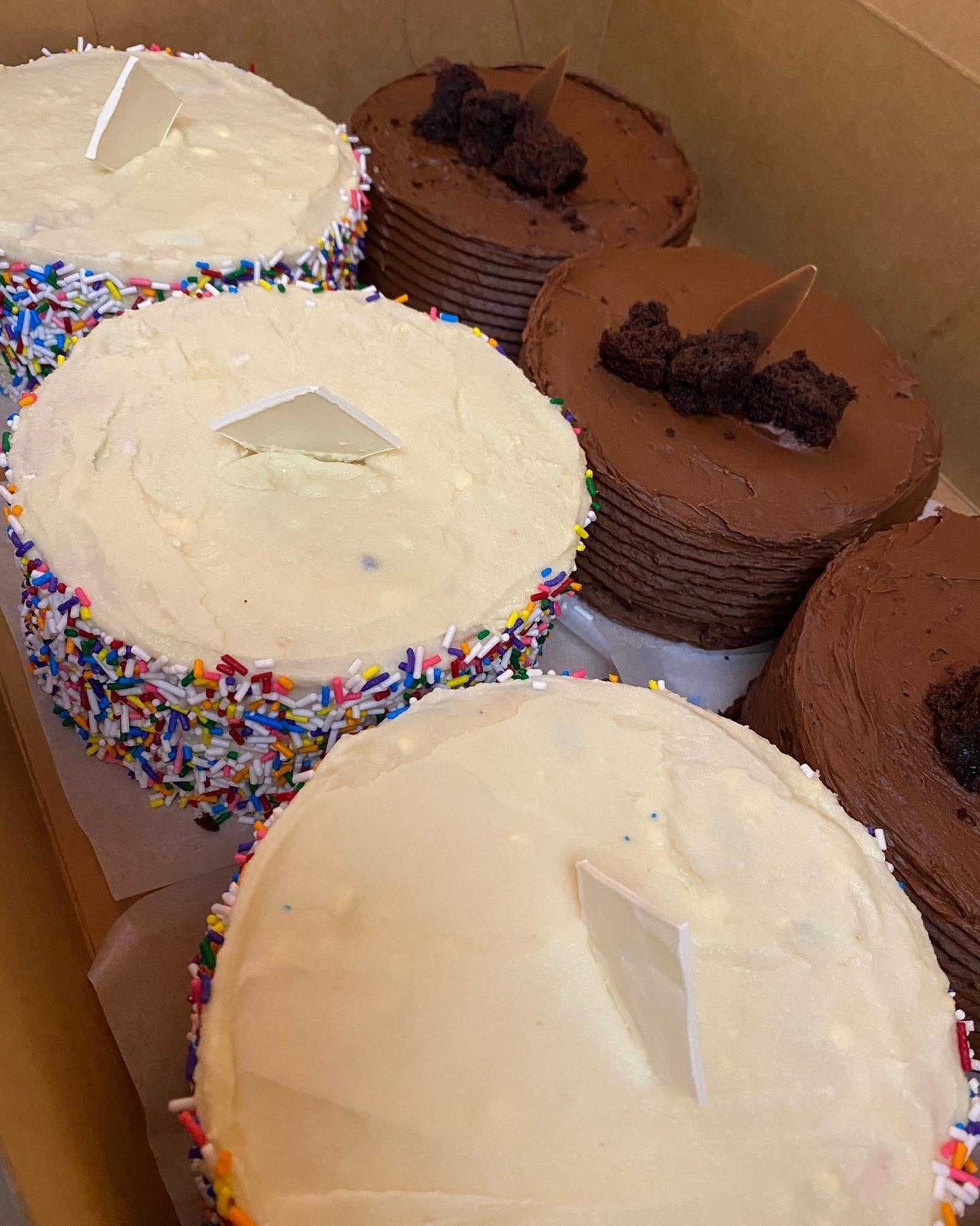 Cake (Amaretti, Chocolate or Birthday)