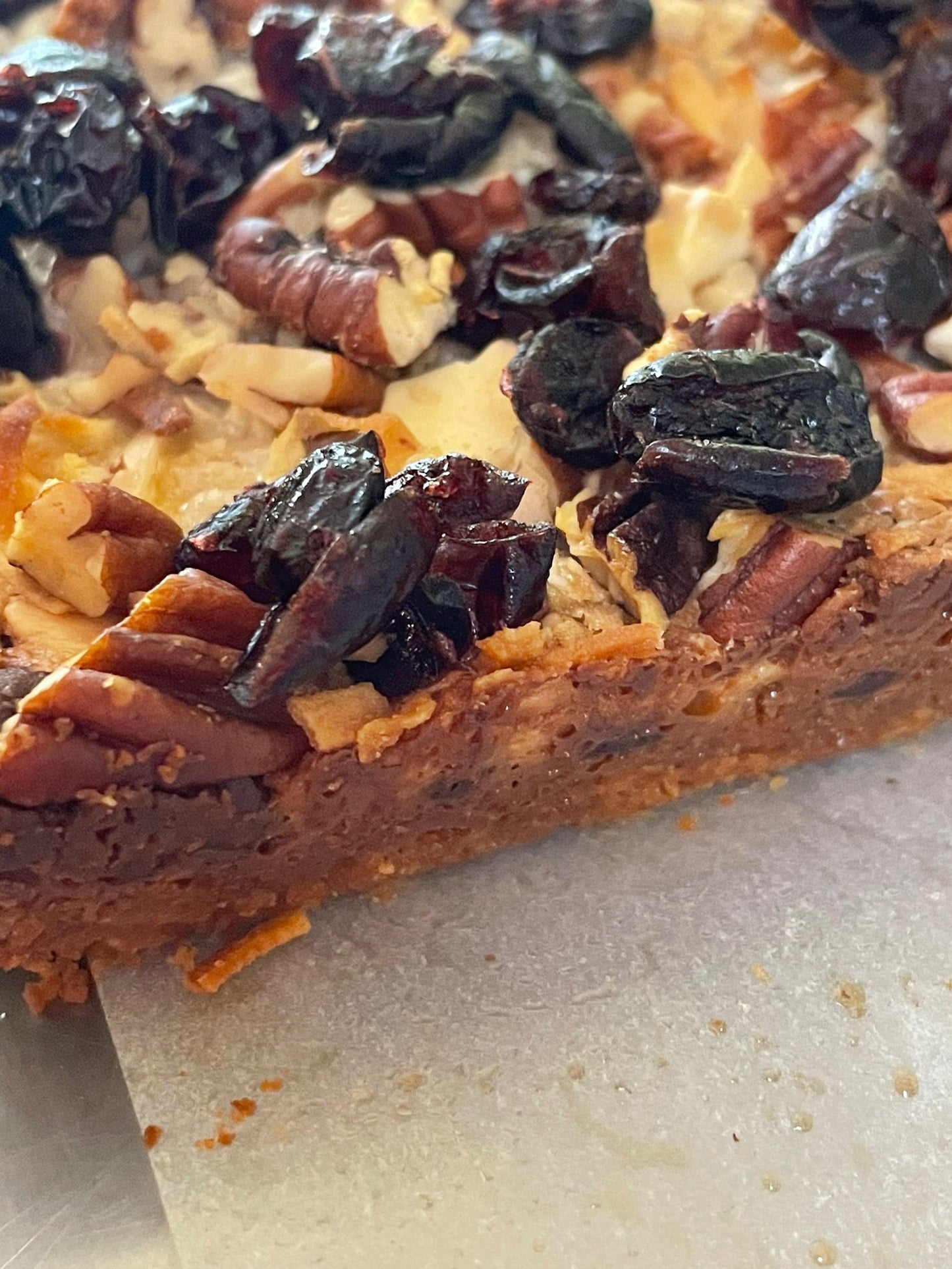 Cranberry chocolate magic bar