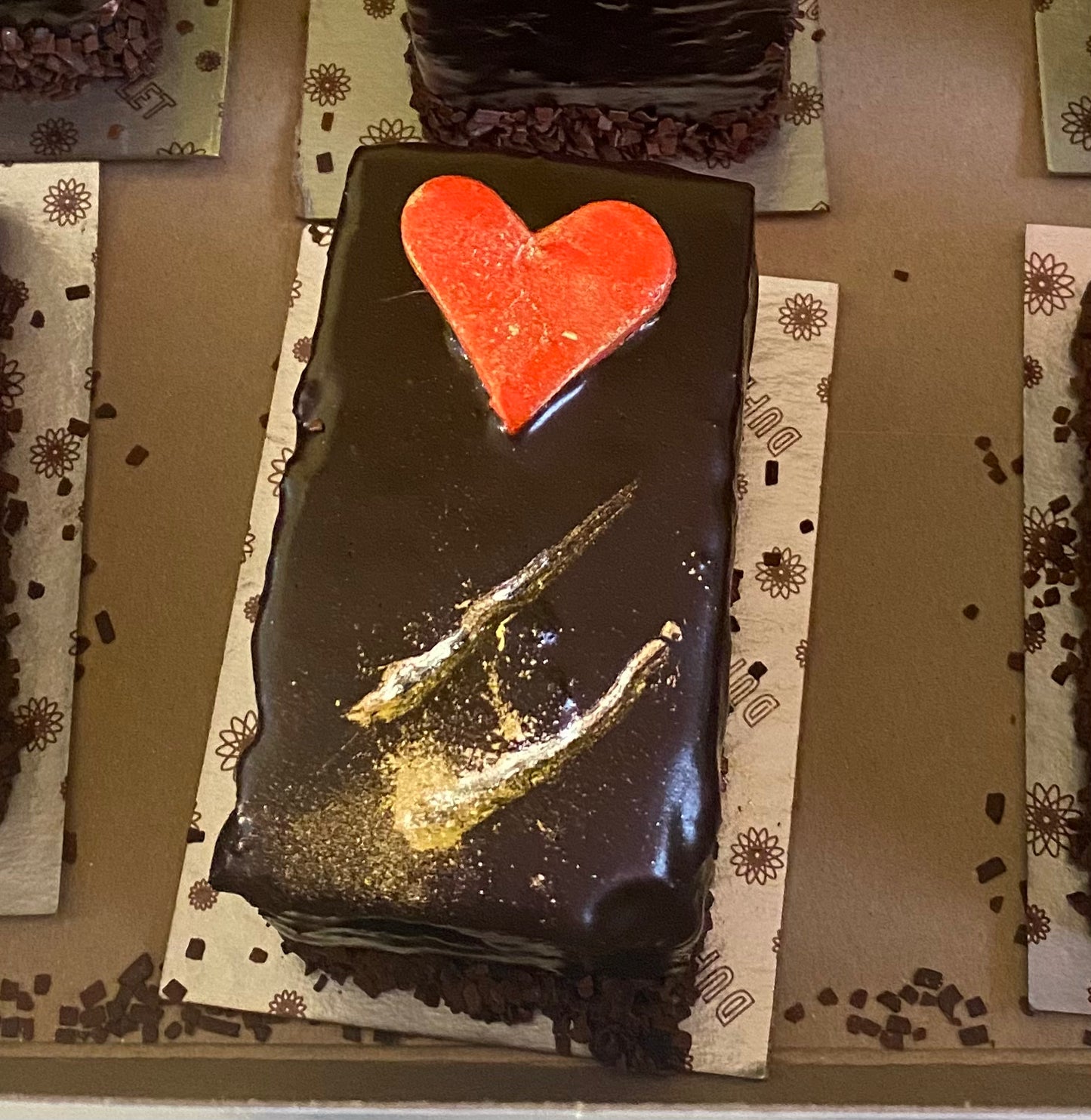 Dufflet strawberry devil cake mini