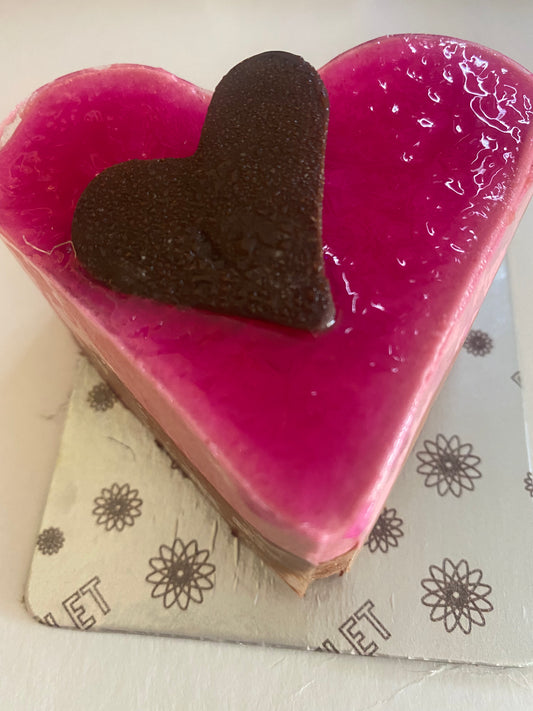 Dufflet-raspberry heart mini